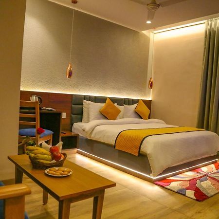 Four Leaf Hotel - Sapphire Blue, 바라나시 외부 사진